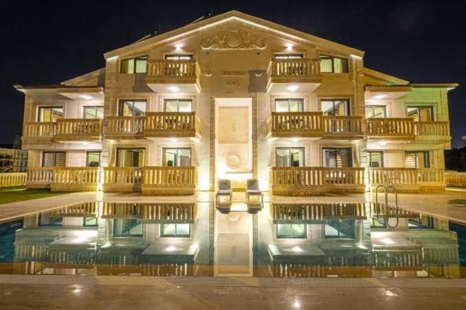 Kalender Pansion Aparthotel Fethiye Eksteriør bilde