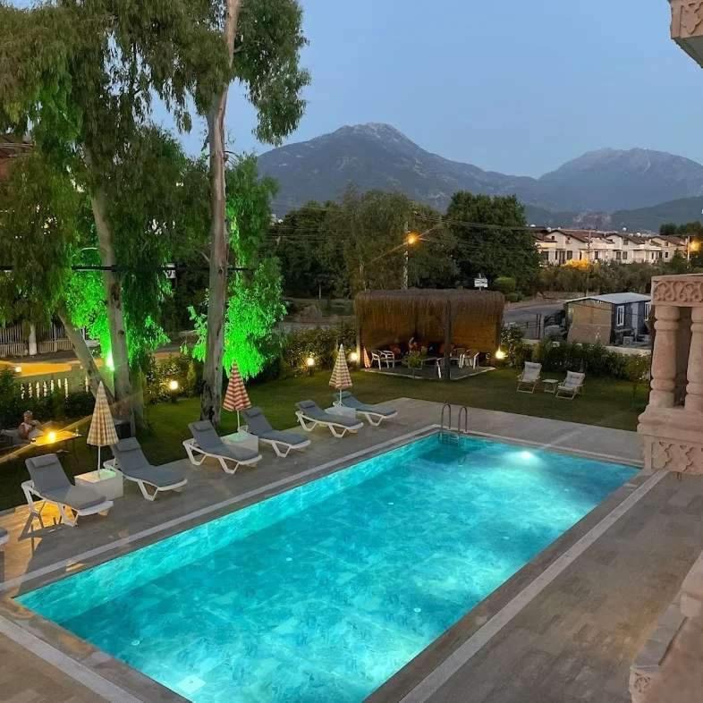 Kalender Pansion Aparthotel Fethiye Eksteriør bilde